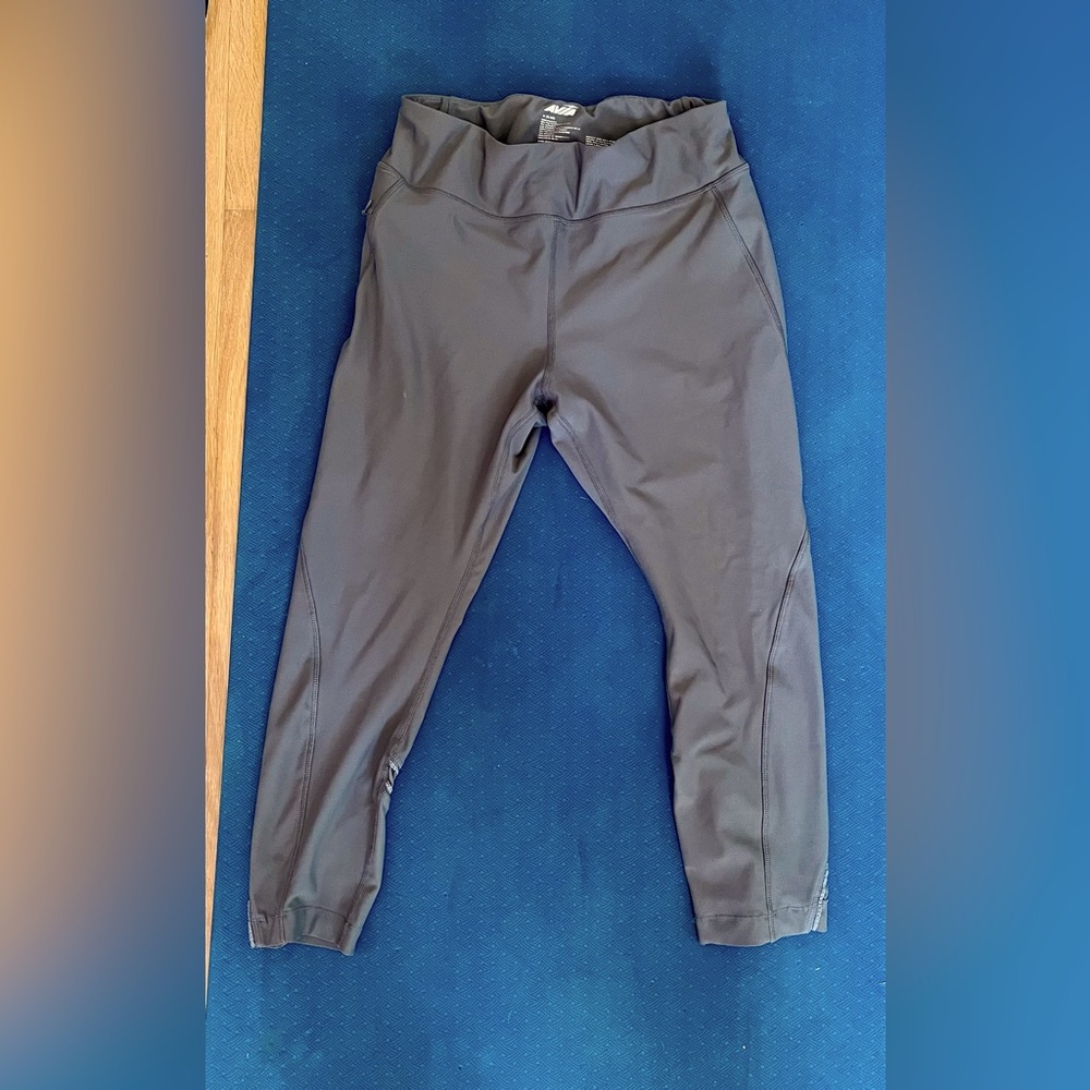 Olive green Avia leggings